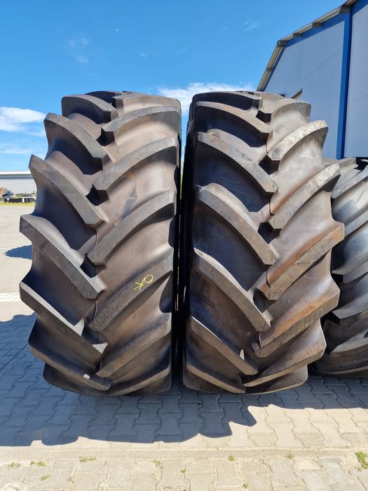 OPONY 800/70R42 Mitas