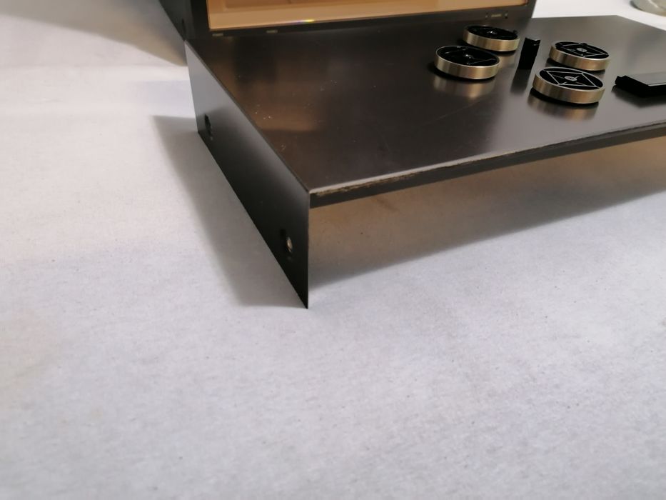 Obudowa technics 20,5x6,6 cm.