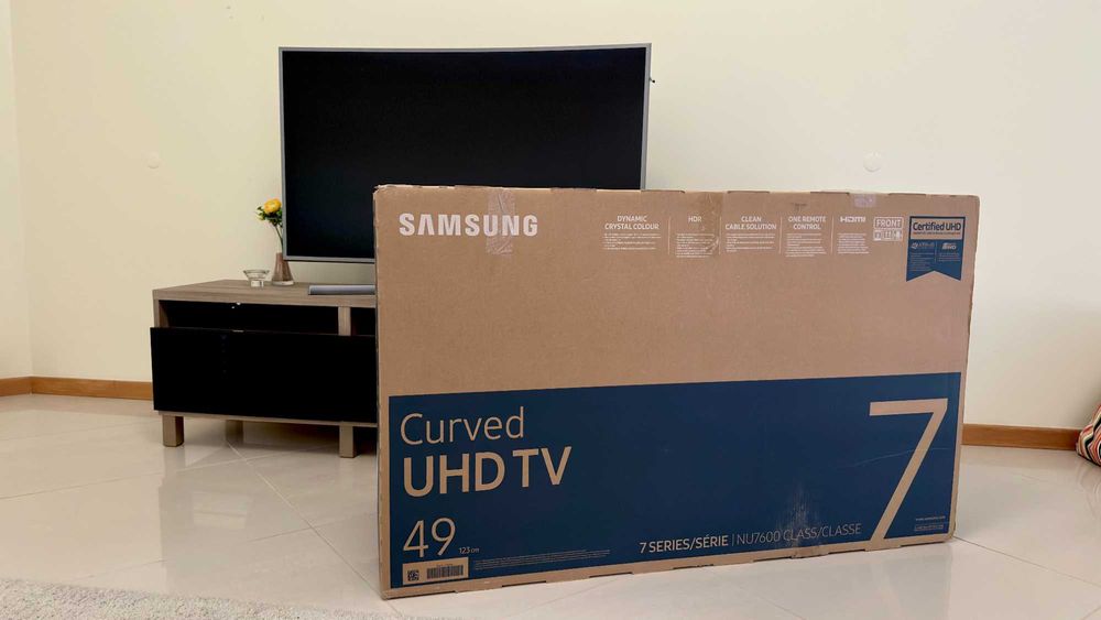 TV Curva Samsung 49'' Smart 4K UHD