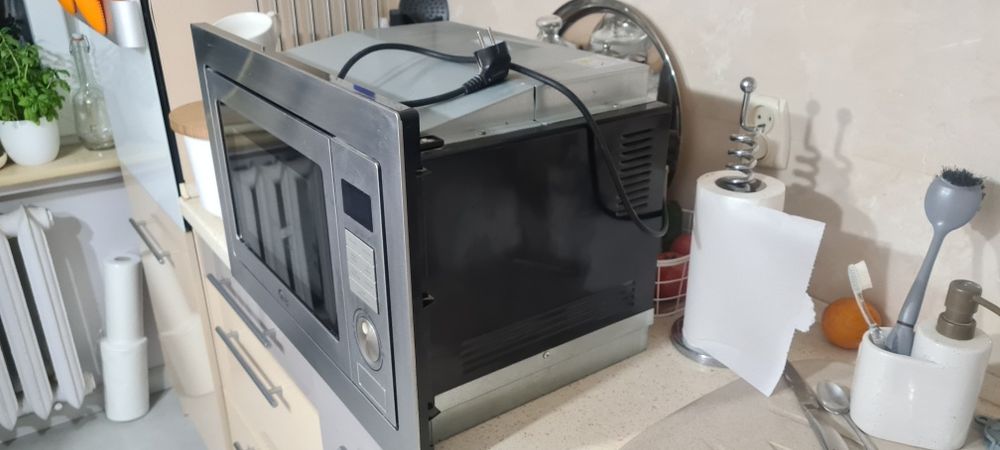 Mikrofala do zabudowy