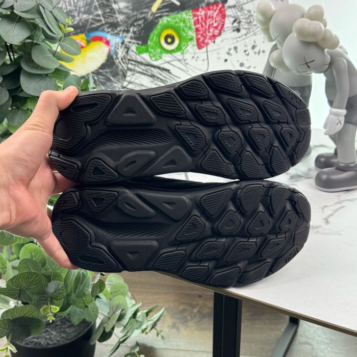 Кросівки Hoka Clifton 9 40.5 розмір Е6351