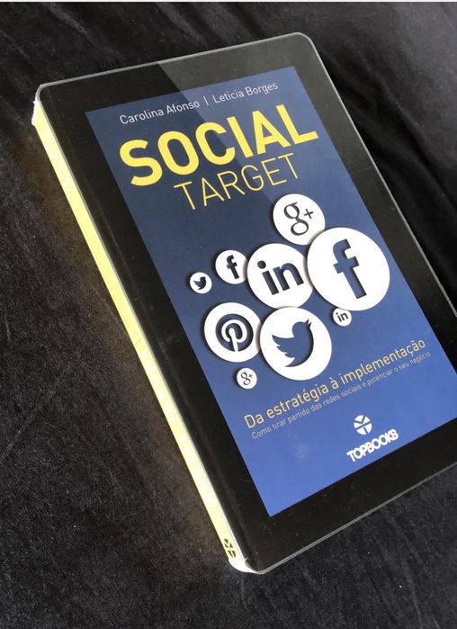 Social Target de Letícia Borges e Carolina Afonso