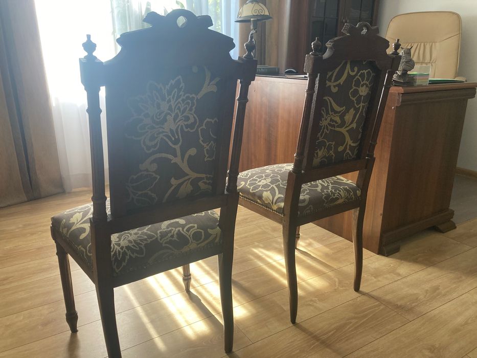 Piękne drewniane krzesła i fotele! Komplet. Polecam!