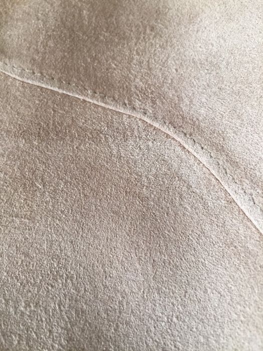 Saia em pele - camurça beije