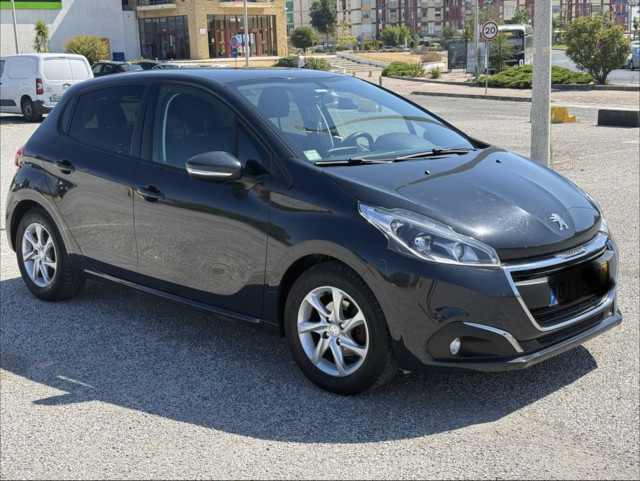 Peugeot 208 Active 1.2 PureTech 82cv — 2018 foto 2