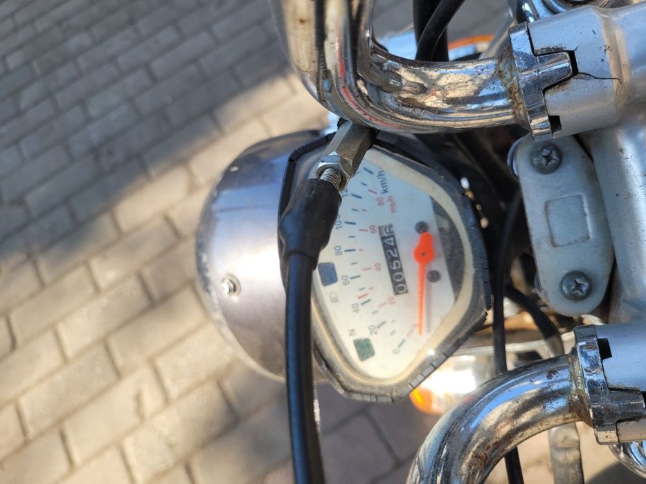 Honda dax replika.