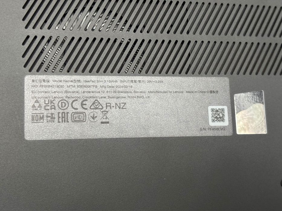 Laptop Lenovo IdealPad Slim 3 15IAH8 Dotykowy Stan Idealny