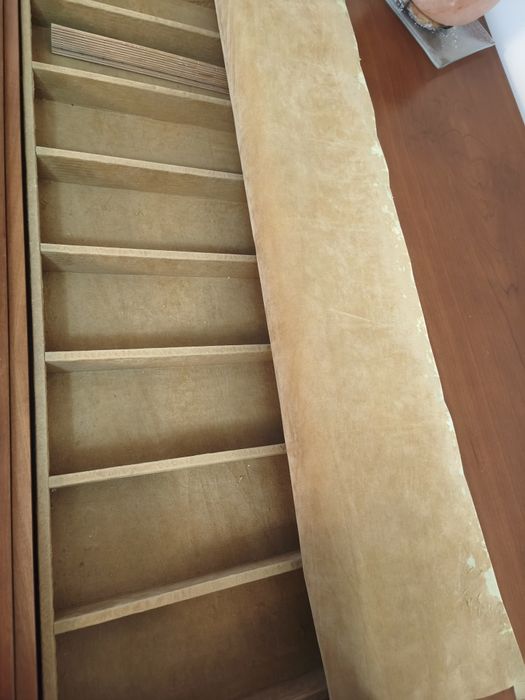 Conjunto de Sala de Jantar Completo em Madeira (Mesa Extensível + 6 C