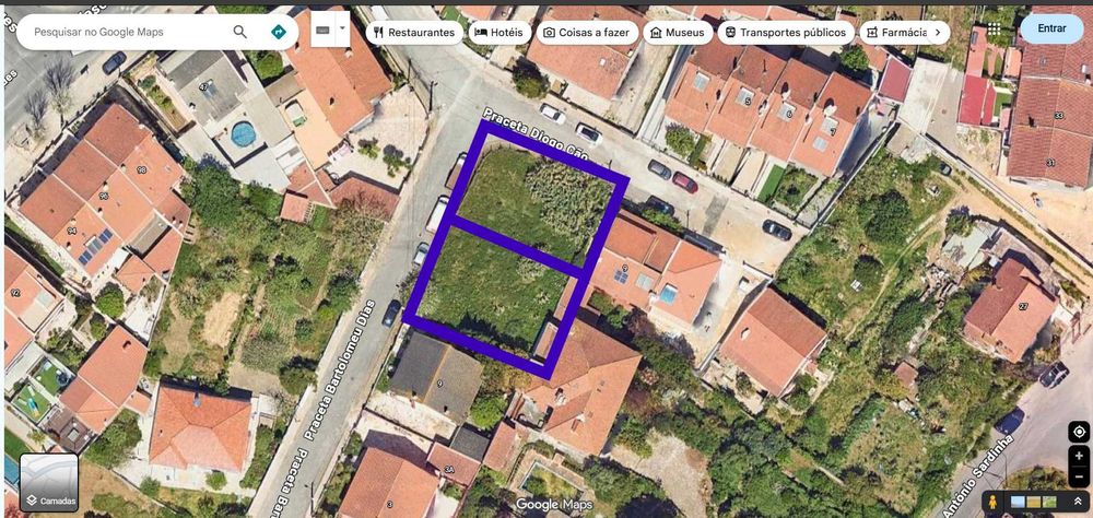Terreno Urbano com Projecto Aprovado para moradia V4 no Algueirão