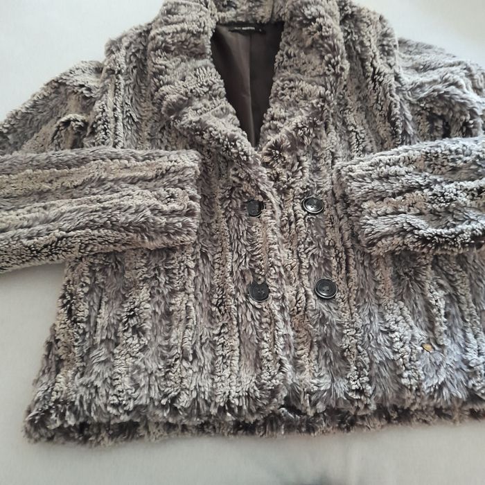 Casaco  curto de senhora  quentinho