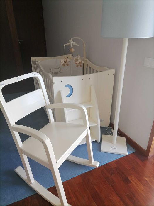 Mobília completa de bebé/criança em madeira maciça lacada