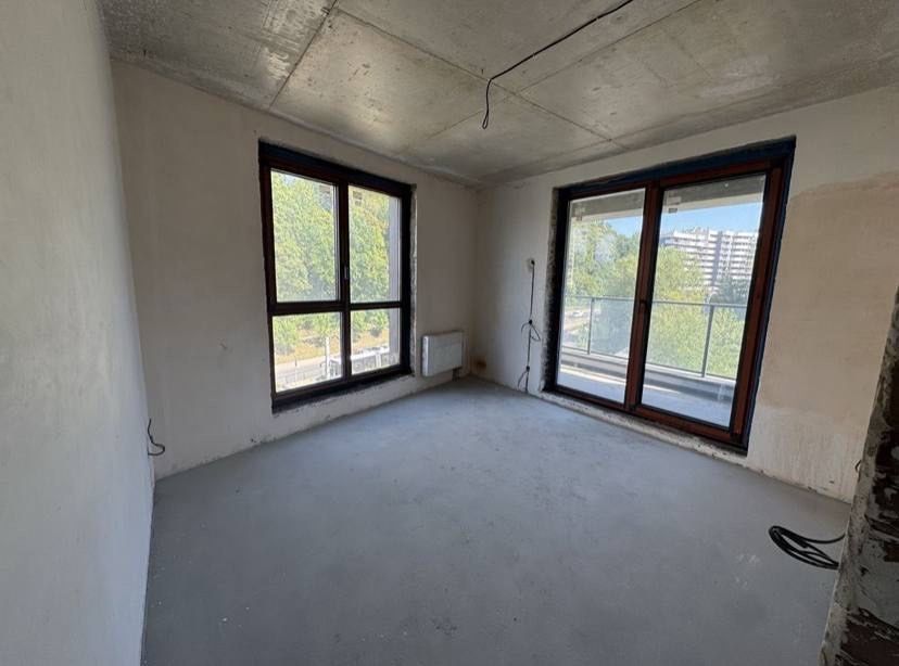 Продаж трикімнатної квартири в будинку бізнес-класу ЖК Silver Flow