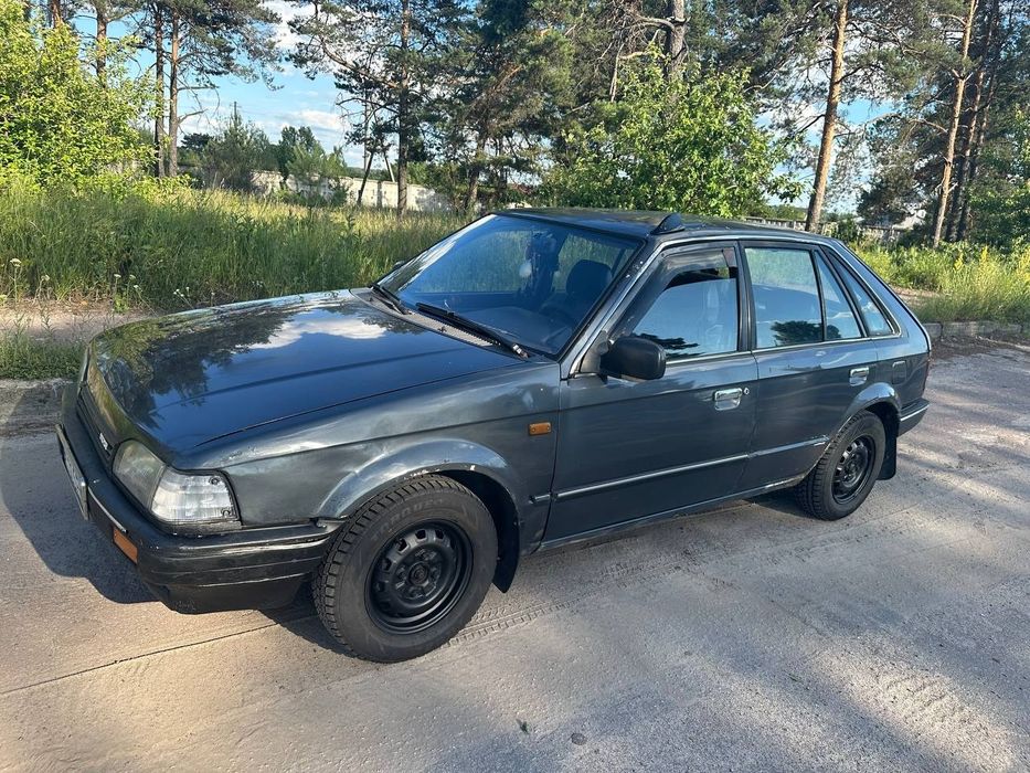 Продам Mazda 323