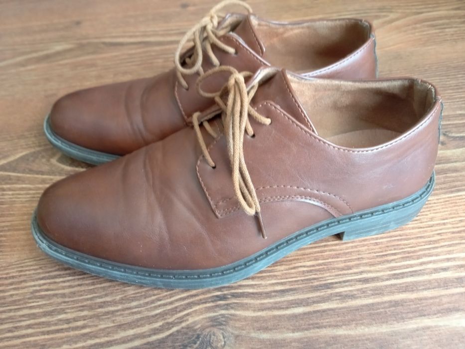 Buty eleganckie r.37