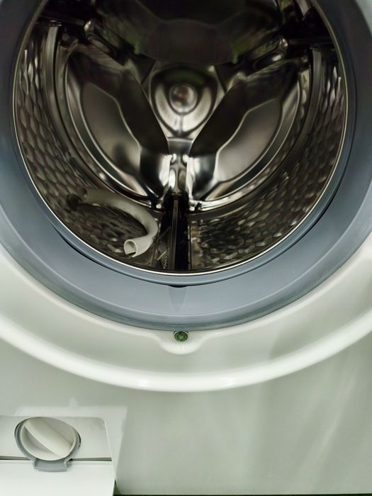 Надійна пральна машина Miele W1 Classic EcoPlus & Comfort WDB 037 WCS 8kg A+++