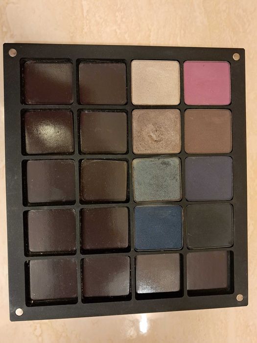 Paletka Inglot Freedom System plus 8 cieni do powiek