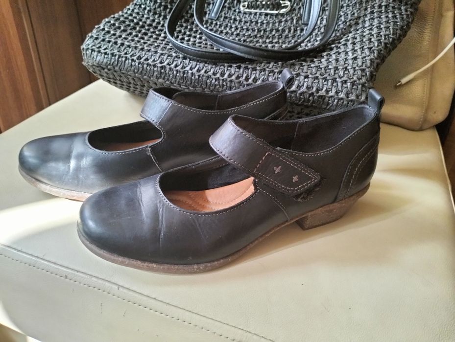 Buty damskie czarne.