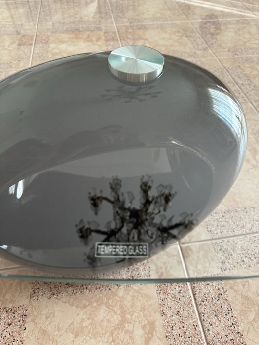 Mesa de vidro em bom estado