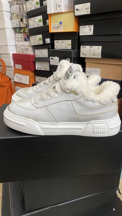 Женская обувь бренд MIU MIU кожа Распродажа  кроссовки мехакция скидка