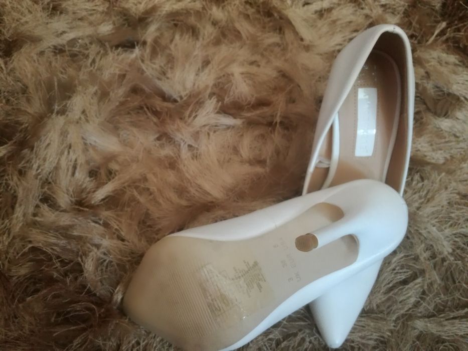 Śliczne nowe buty-białe nr.36