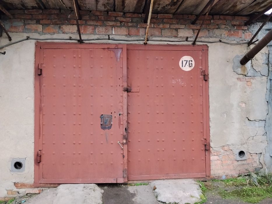 Гараж на Коротченко внизу Кому интересно звоните