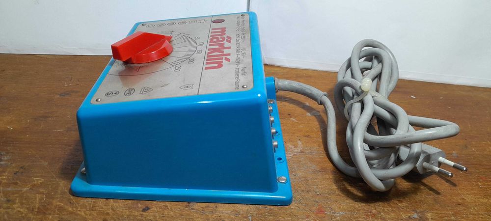 Transformador -Marklin 6631- AC 220V/16V -30VA- na sua caixa original