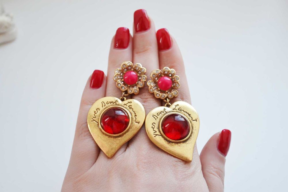 Роскошные серьги сердца с камнями Yves Saint Laurent  сережки