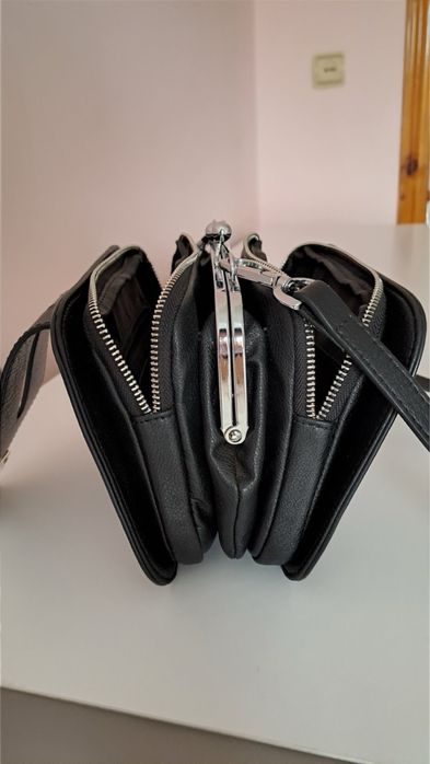 Сумка жіноча чорна.