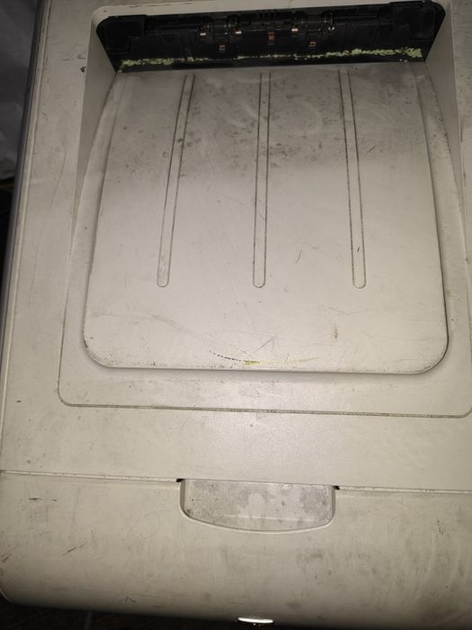 Продам на запчатини  hp cp1215