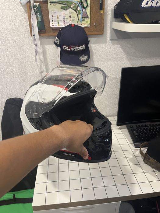 Vendo capacete de pista Nexx Xpro Carbon Xr3r.