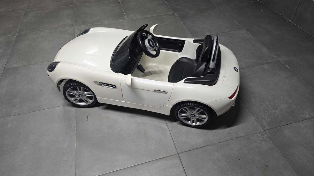 BMW Z8 Elétrico para criança