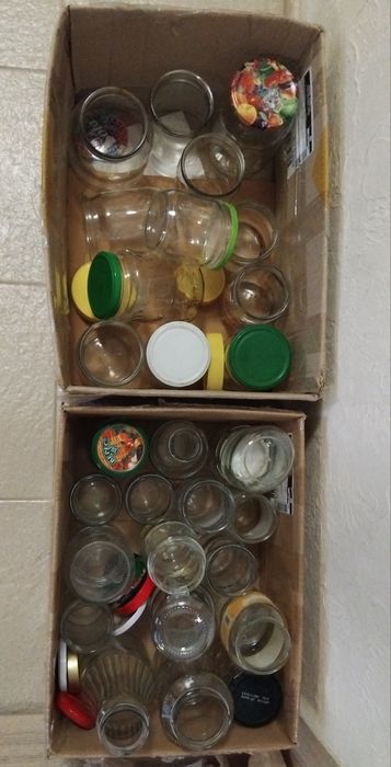 Віддам банки, різні