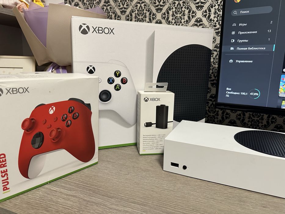 Ігрова приставка Xbox Series S +500 ІГОР