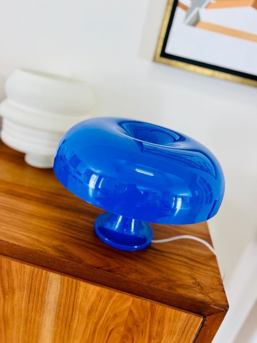 Candeeiro original Nessino em azul Klein - Artemide