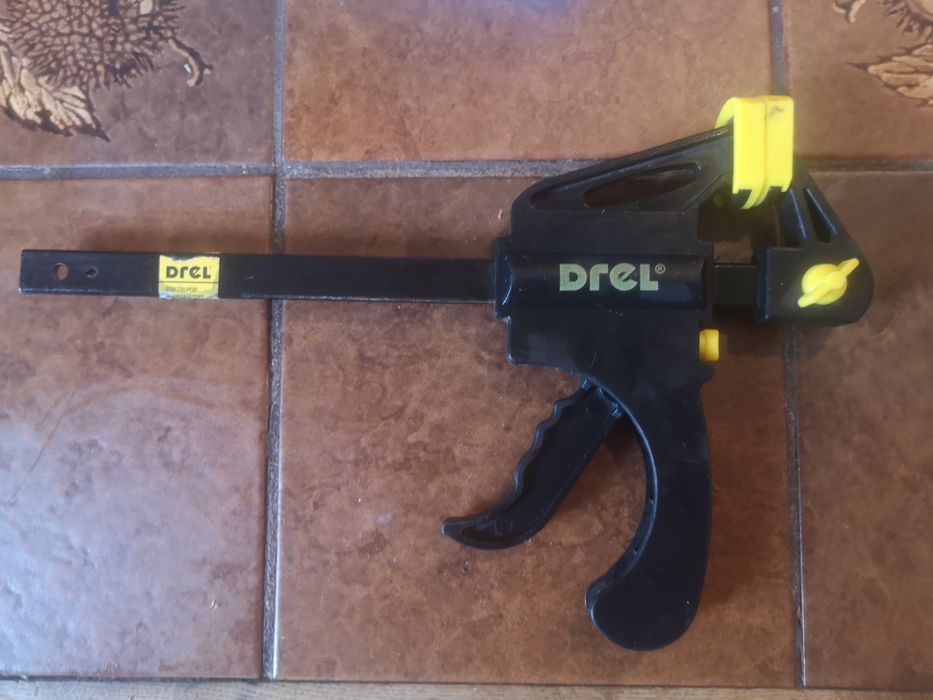 Ścisk stolarski drel