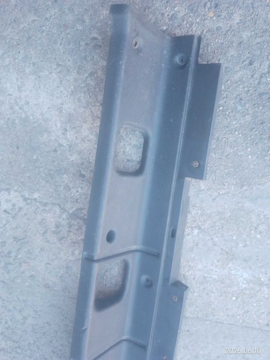 Cobertura interna da caixa de luz traseira direita / Forro do pilar traseiro