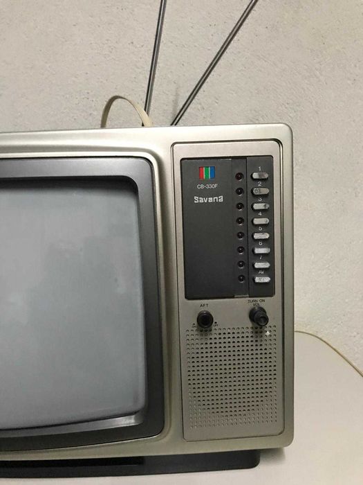 TELEVISÃO DE 15" marca SAVANA