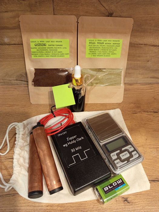 Zestaw do terapii oczyszczenia organizmu z ziołami w proszku - H.Clark