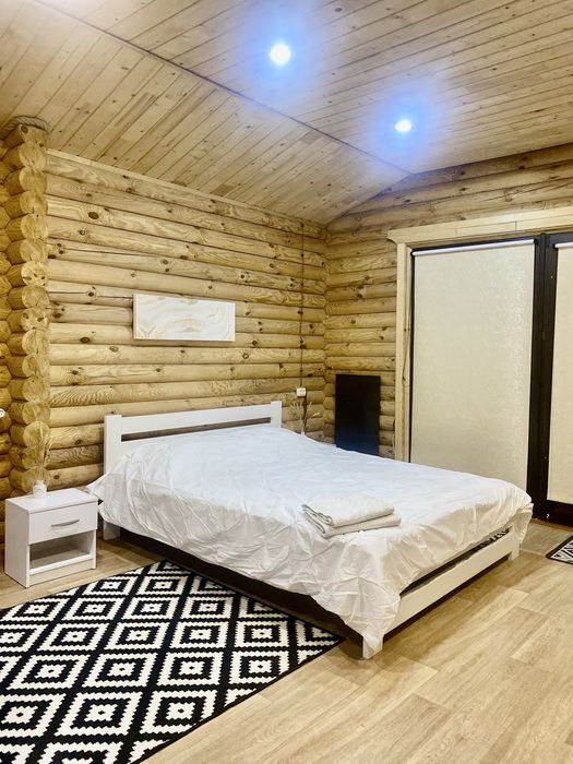 Центр. СВЕТ ЕСТЬ. Посуточная и почесовая сдача дома.