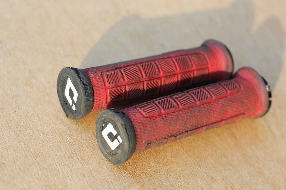 Гріпси (ручки керма) ODI Elite Flow Lock On