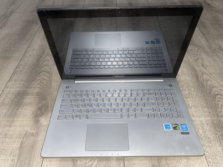 Ноутбук Asus N550J