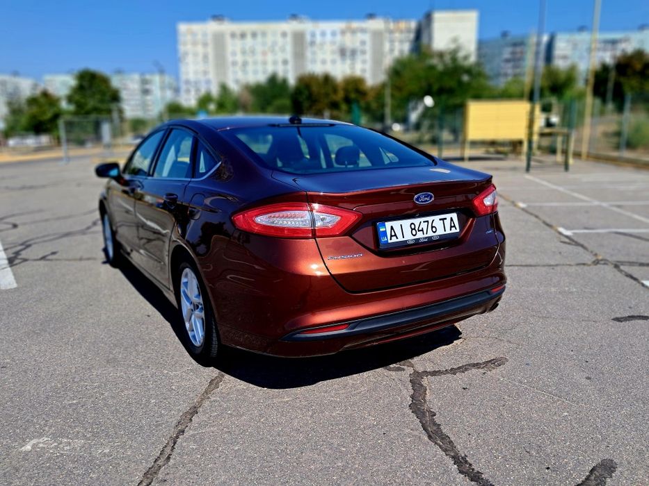Ford Fusion SE 2015