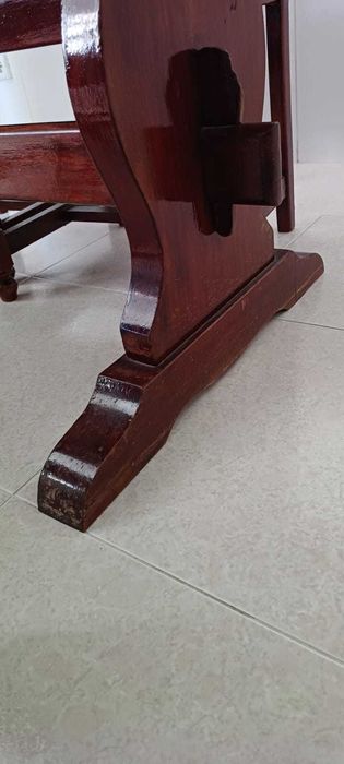 Mesa de cozinha madeira com tampo em mármore e 4 cadeiras