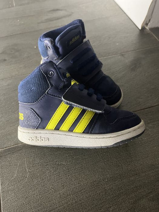 Кросівки adidas розмір 25,5