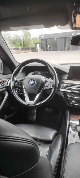 BMW 530E G30 гібрид