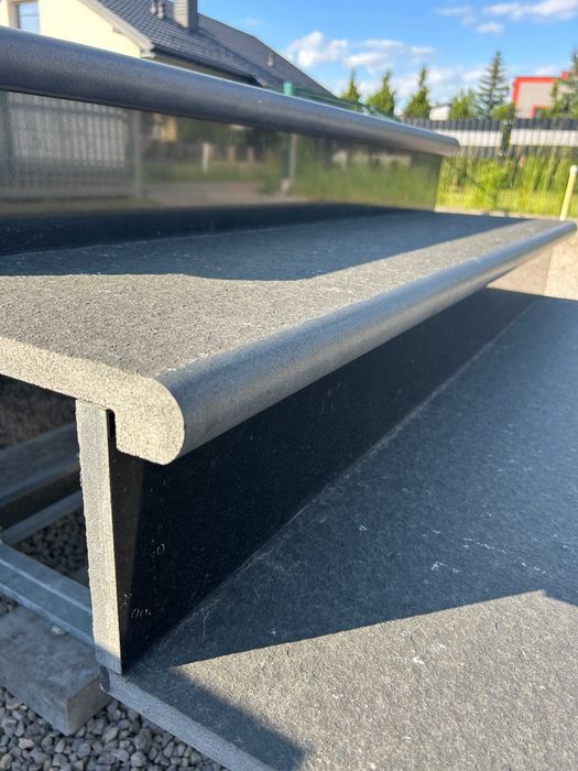 Płytki granitowe czarne 60x60x2 taras