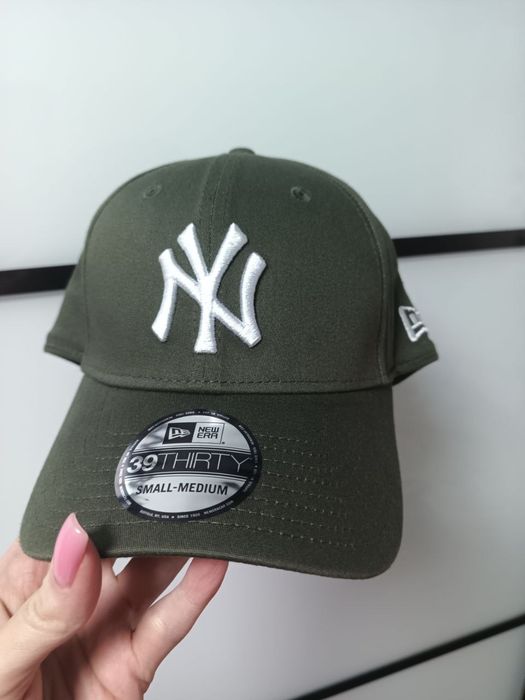 Продам безболку NEW ERA