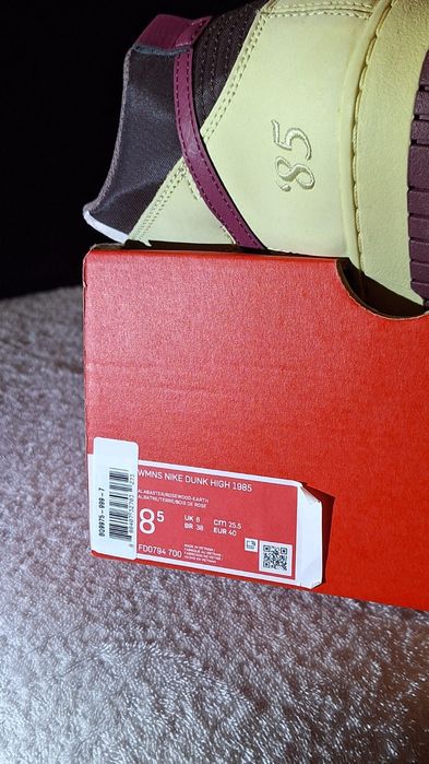 Кросівки WMNS NIKE DUNK High 1985 US8.5  eu40 FD0794 700