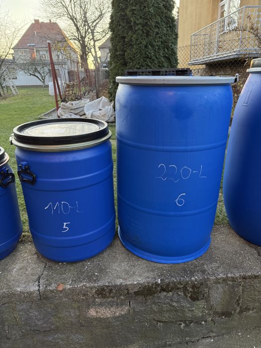 Beczka plastikowa zamykana