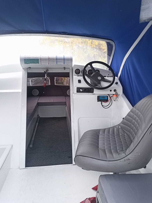 łódź kabinowa wędkarska silnik elektryczny